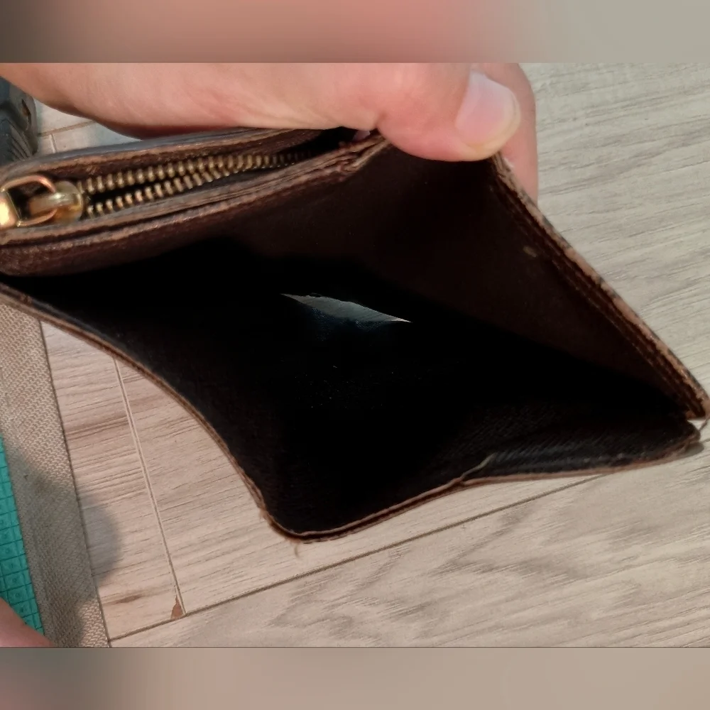 Louis Vuitton, Damier Ebene Tresor Bi-Fold Zip Wallet